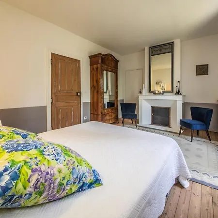 Vakantiehuis Maison De Charme - 250m2 - Calme - Jardin