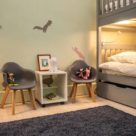 Maison De Charme - 250m2 - Calme - Jardin *