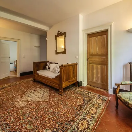 Maison De Charme - 250m2 - Calme - Jardin