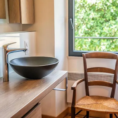 Maison De Charme - 250m2 - Calme - Jardin بيت للعطل