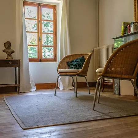 Maison De Charme - 250m2 - Calme - Jardin