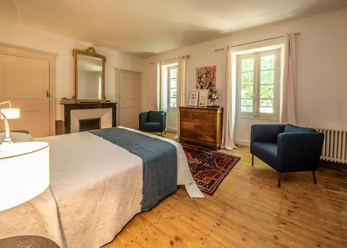 Maison De Charme - 250m2 - Calme - Jardin Casa de Férias *