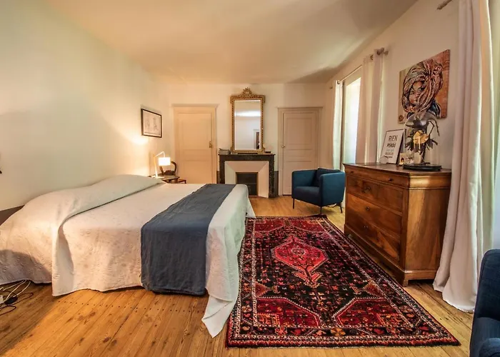 Maison De Charme - 250m2 - Calme - Jardin