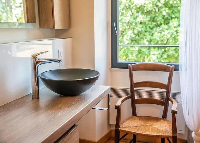 Maison De Charme - 250m2 - Calme - Jardin Casa de Férias