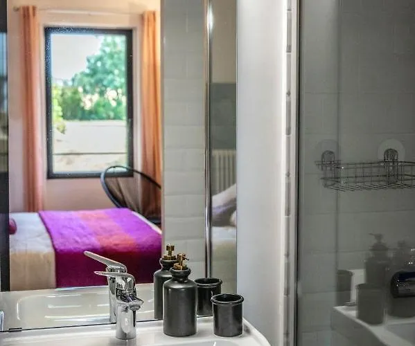 Maison De Charme - 250m2 - Calme - Jardin Florentin