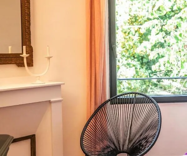 Maison De Charme - 250m2 - Calme - Jardin Casa de Férias *