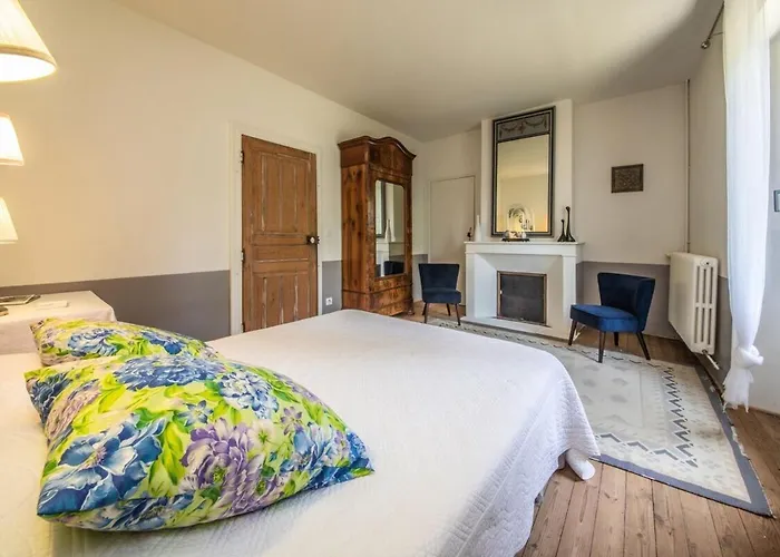 Casa de Férias Maison De Charme - 250m2 - Calme - Jardin