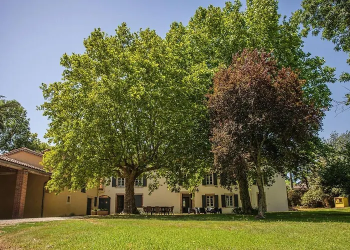 Maison De Charme - 250m2 - Calme - Jardin