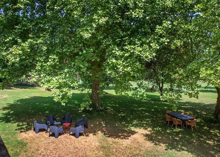 Casa de Férias Maison De Charme - 250m2 - Calme - Jardin