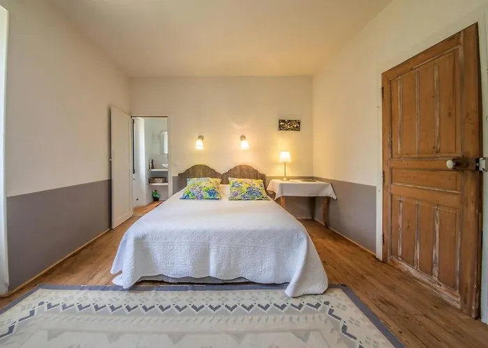 Casa de Férias Maison De Charme - 250m2 - Calme - Jardin Florentin